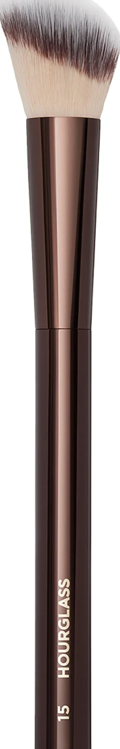 No. 15 Blush Brush|Hourglass Online